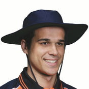  canvas hat with toggle